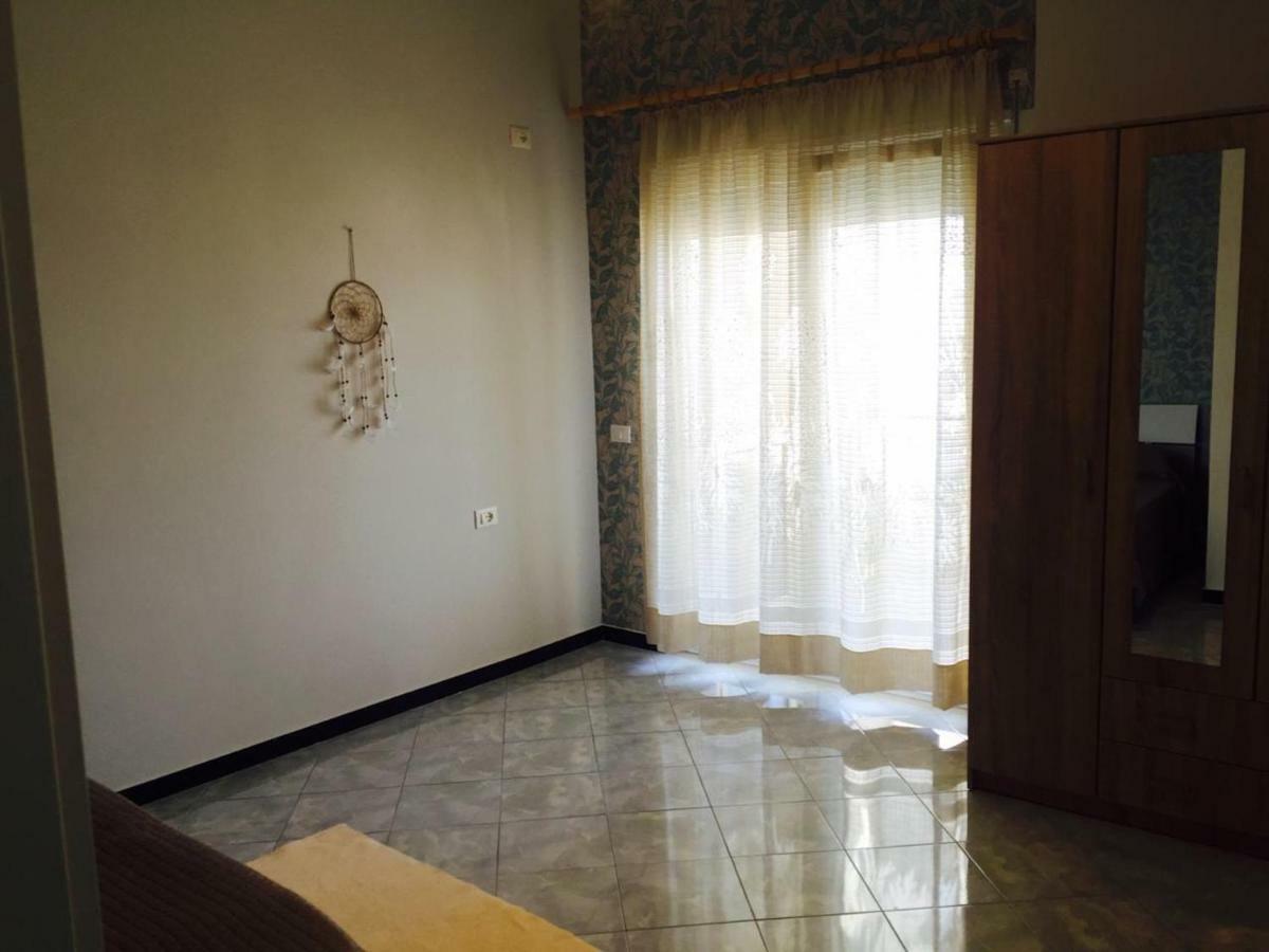 Melody Apartment Vlorë Екстериор снимка
